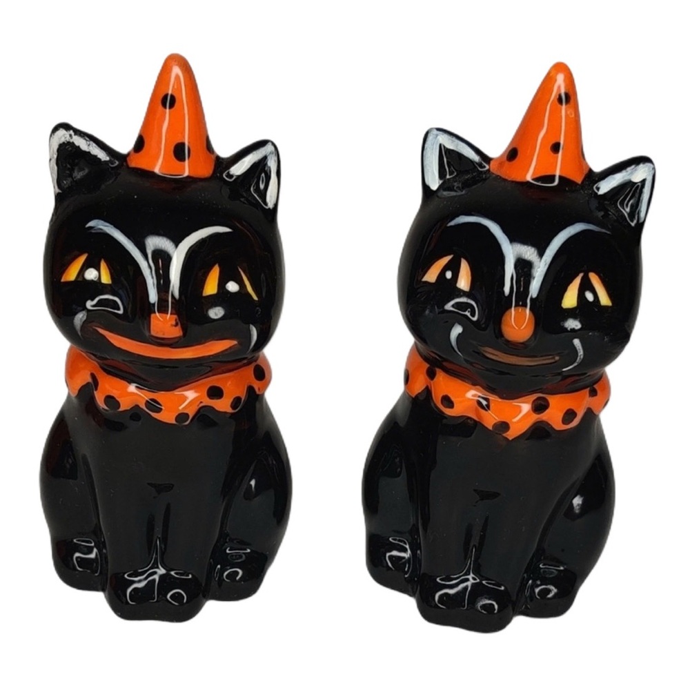 Johanna Parker Designs Black Cat Salt and Pepper Shaker Set